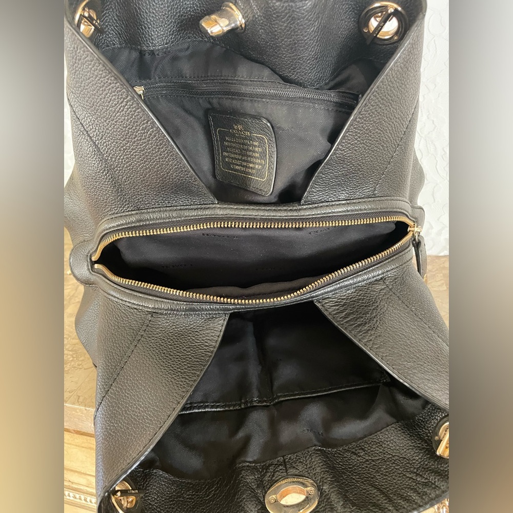 COACH Lexy chain pebble leather black shoulder bag - Picture 9 of 11